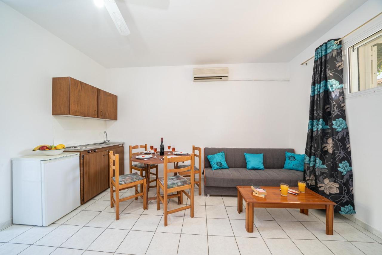 Iris Apartments Minia エクステリア 写真