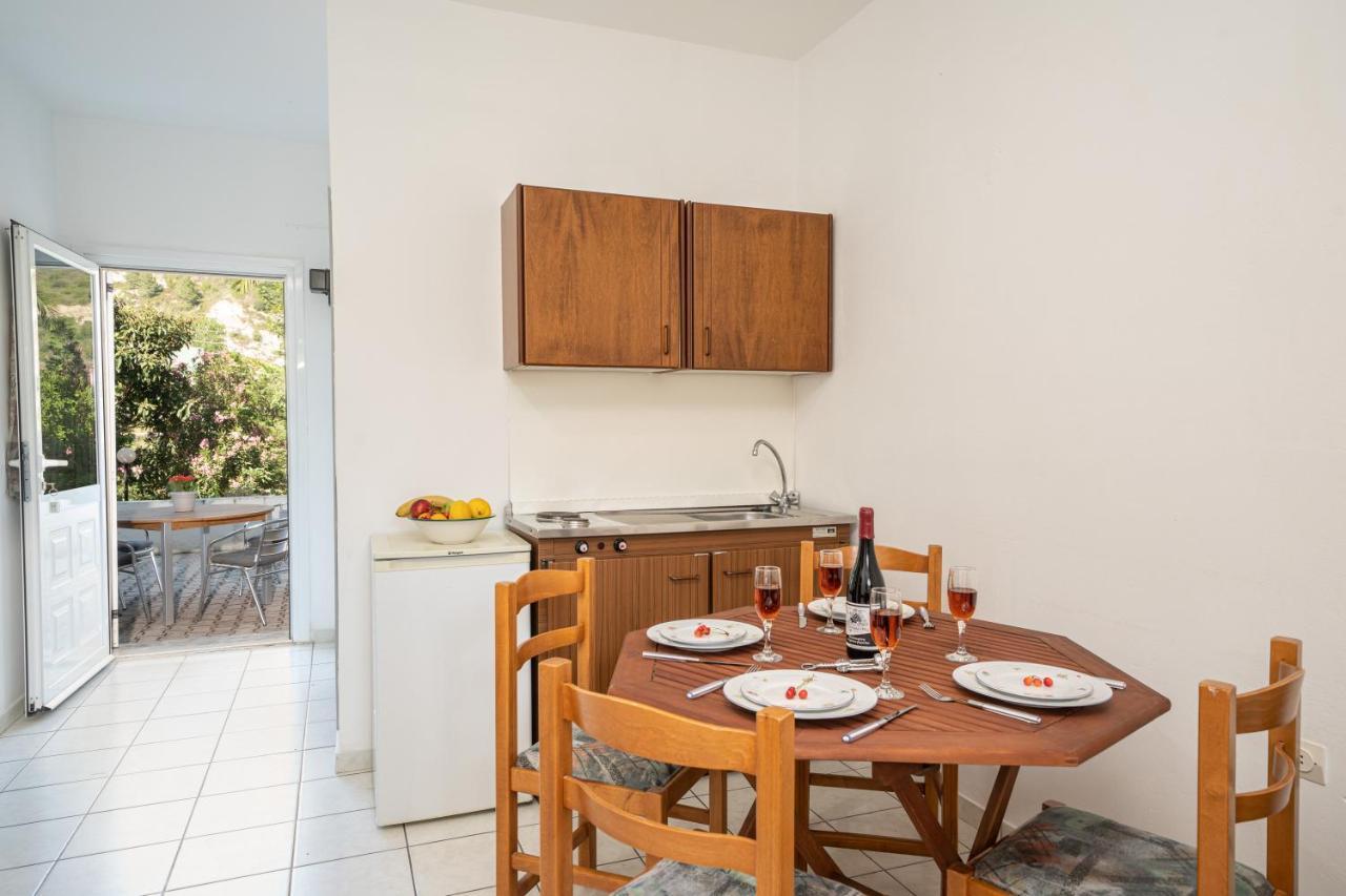 Iris Apartments Minia エクステリア 写真